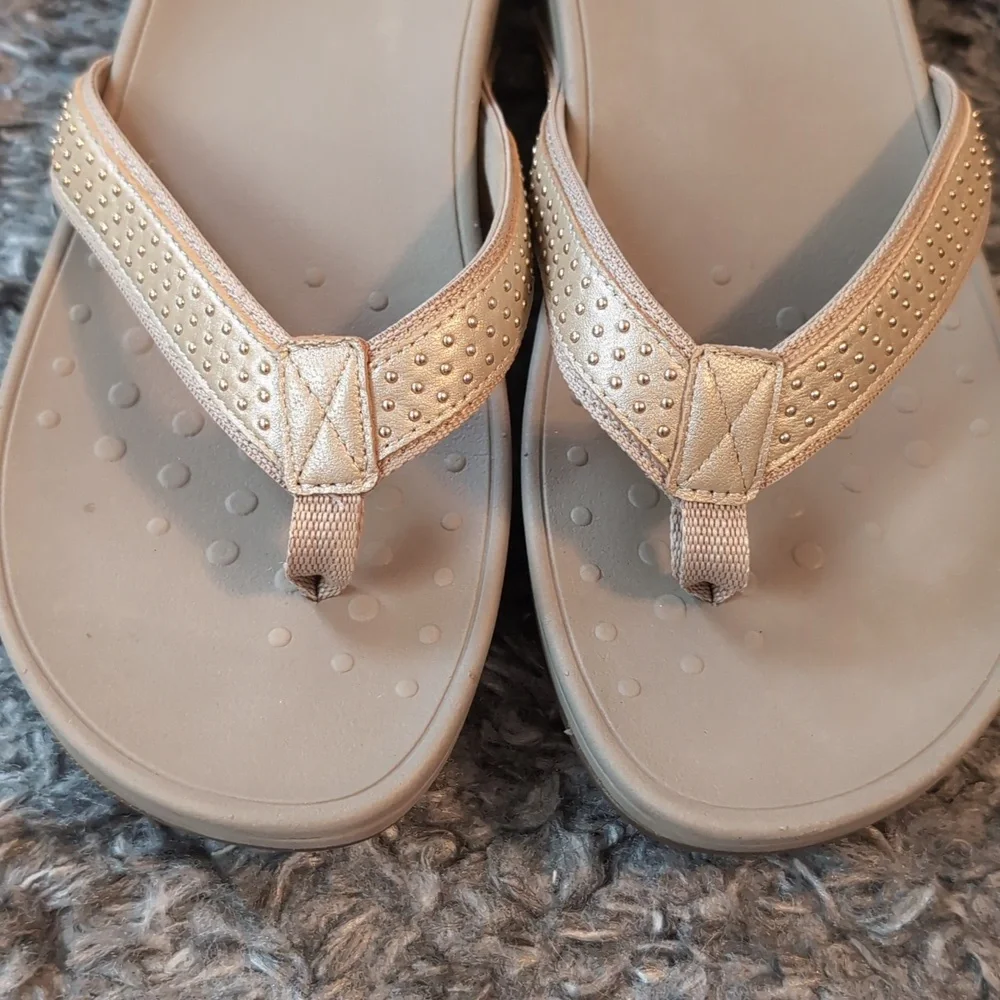 Vionic Beige Studded Women's Sandals - Picture 5 of 5